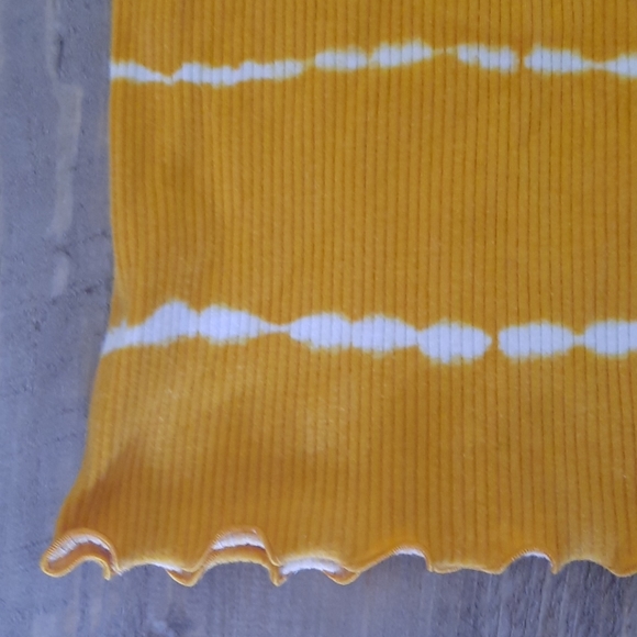 ✨️3/10$✨️ Old Navy tank - Picture 4 of 5